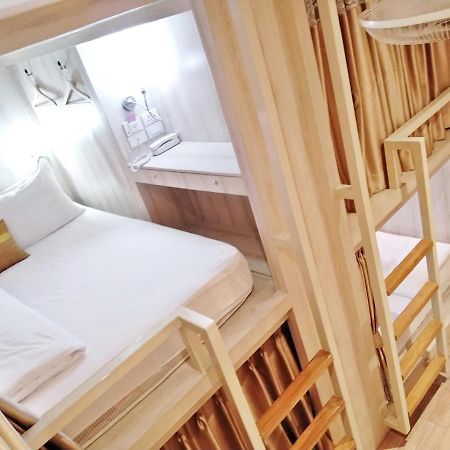 Mariya Lady Hostel Suvarnabhumi Airport Банкок Екстериор снимка